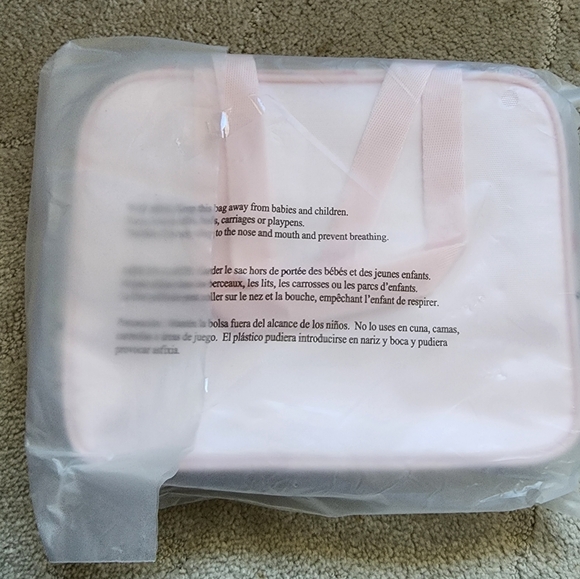 Special Edition Mary Kay Travel Color Bag new - Picture 3 of 3